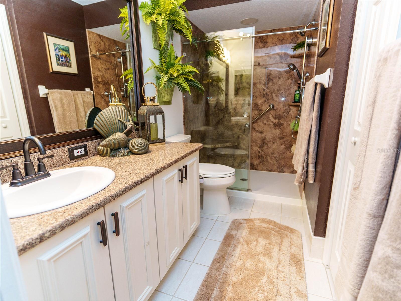 9234 SANTA MONICA WAY — photo 13