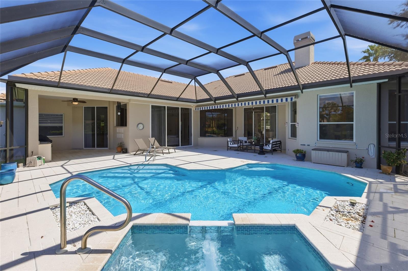 7920 ROYAL QUEENSLAND WAY — photo 40