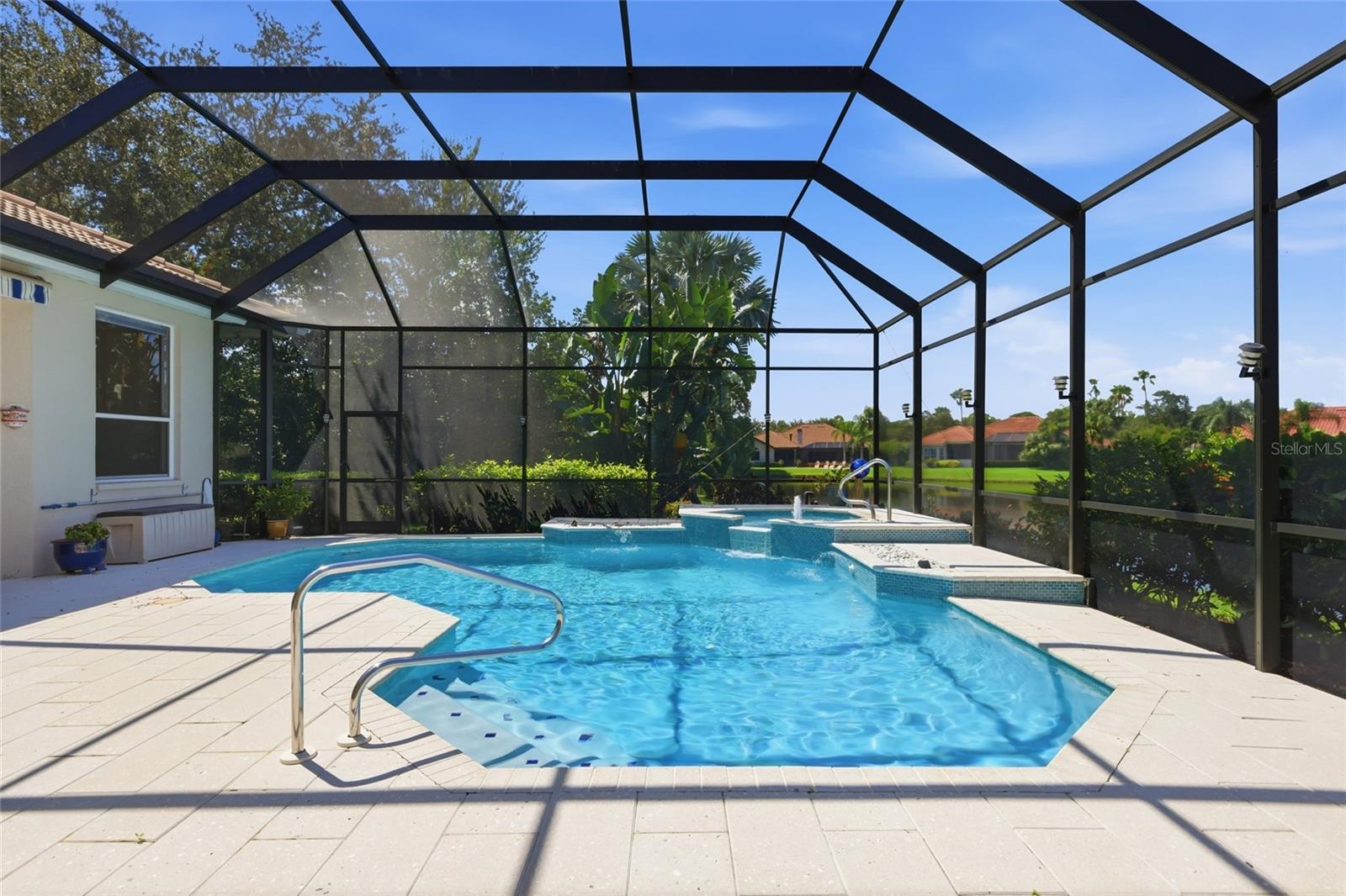 7920 ROYAL QUEENSLAND WAY — photo 41