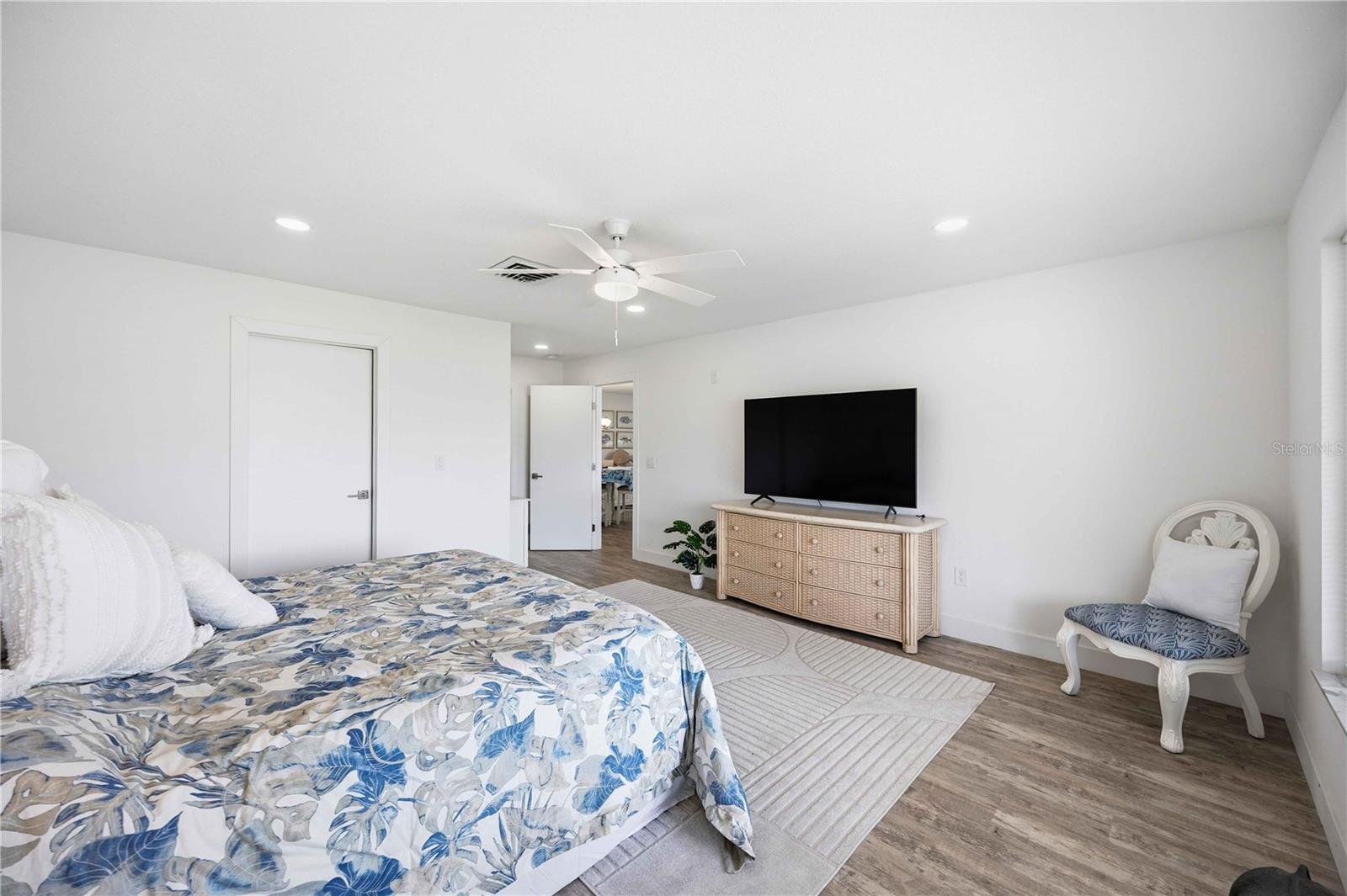 1707 BELVIDERE RD — photo 36