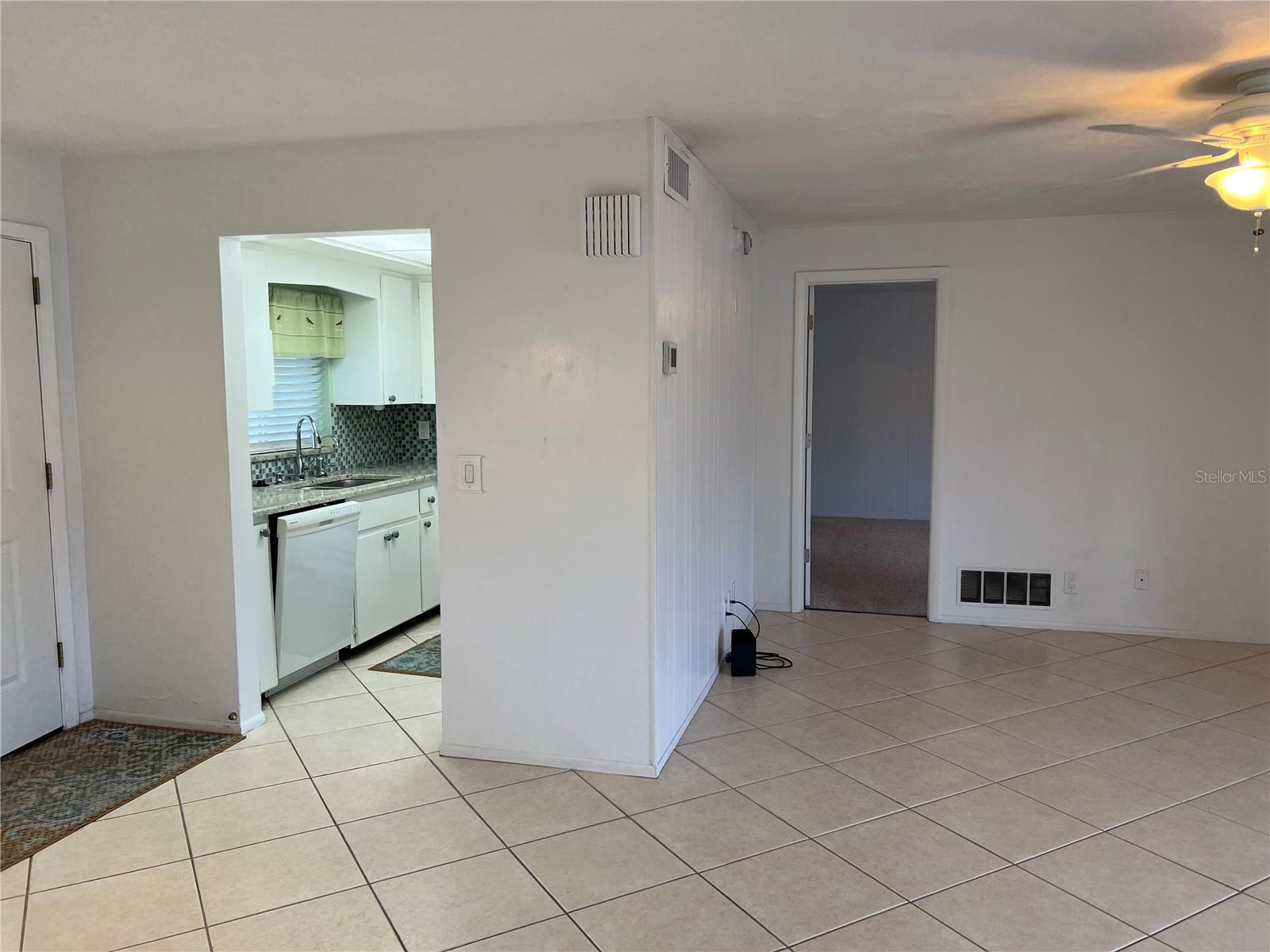 3751 S SCHOOL AVE #29 — photo 10