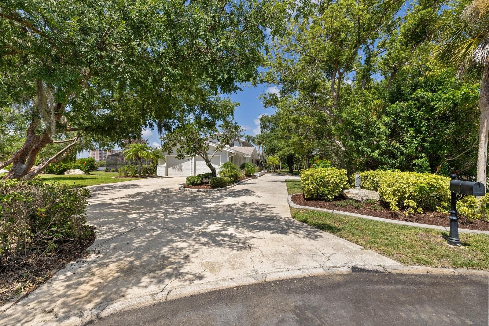 5623 HULL CT — photo 70