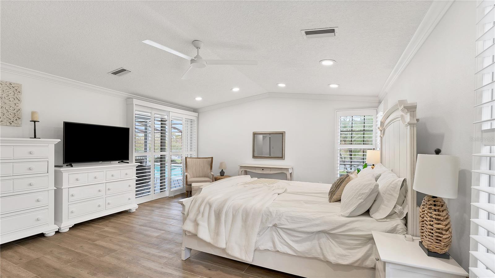5623 HULL CT — photo 23