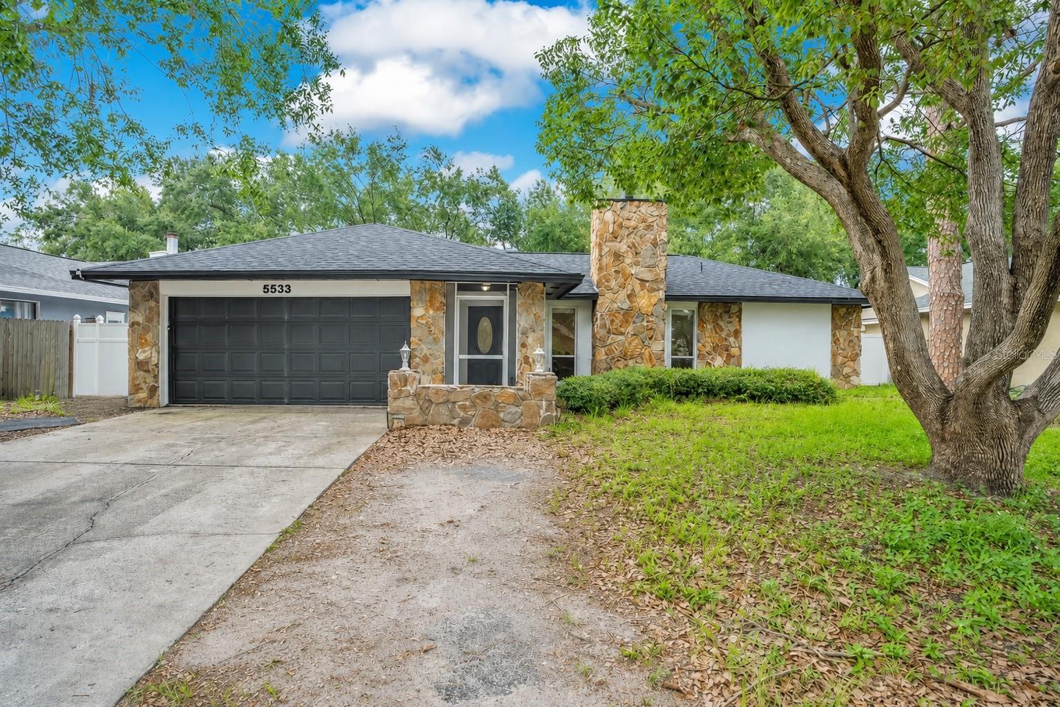 5533 PENTAIL CIR — photo 2