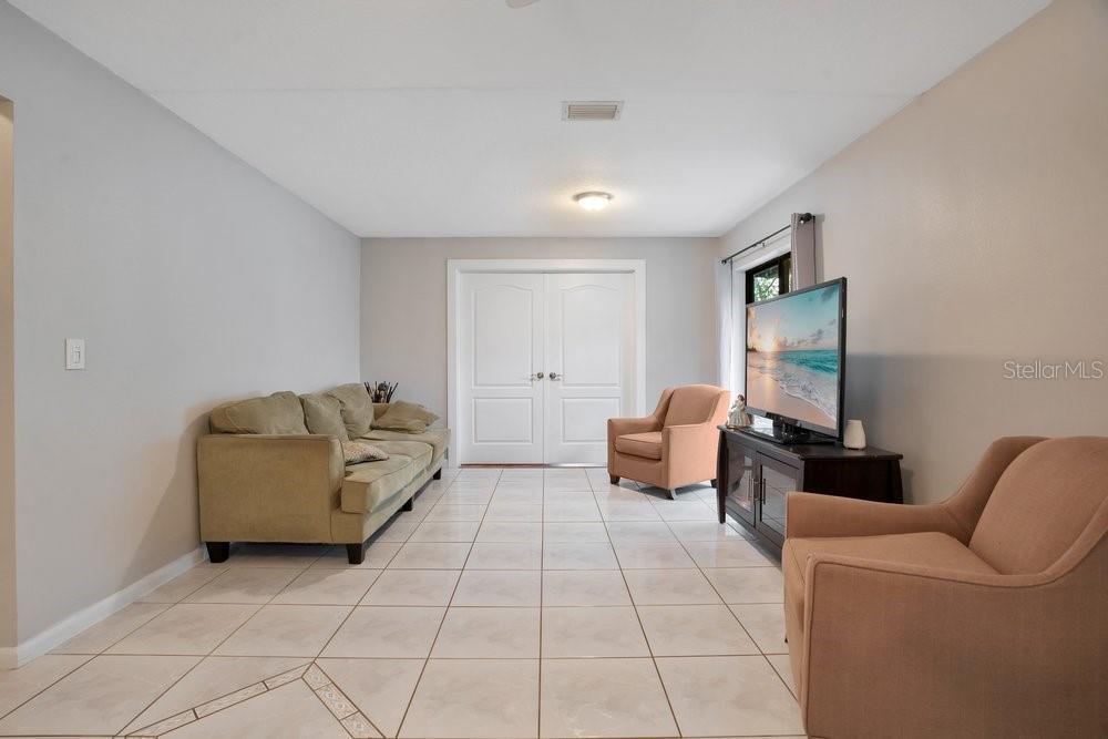 5533 PENTAIL CIR — photo 10