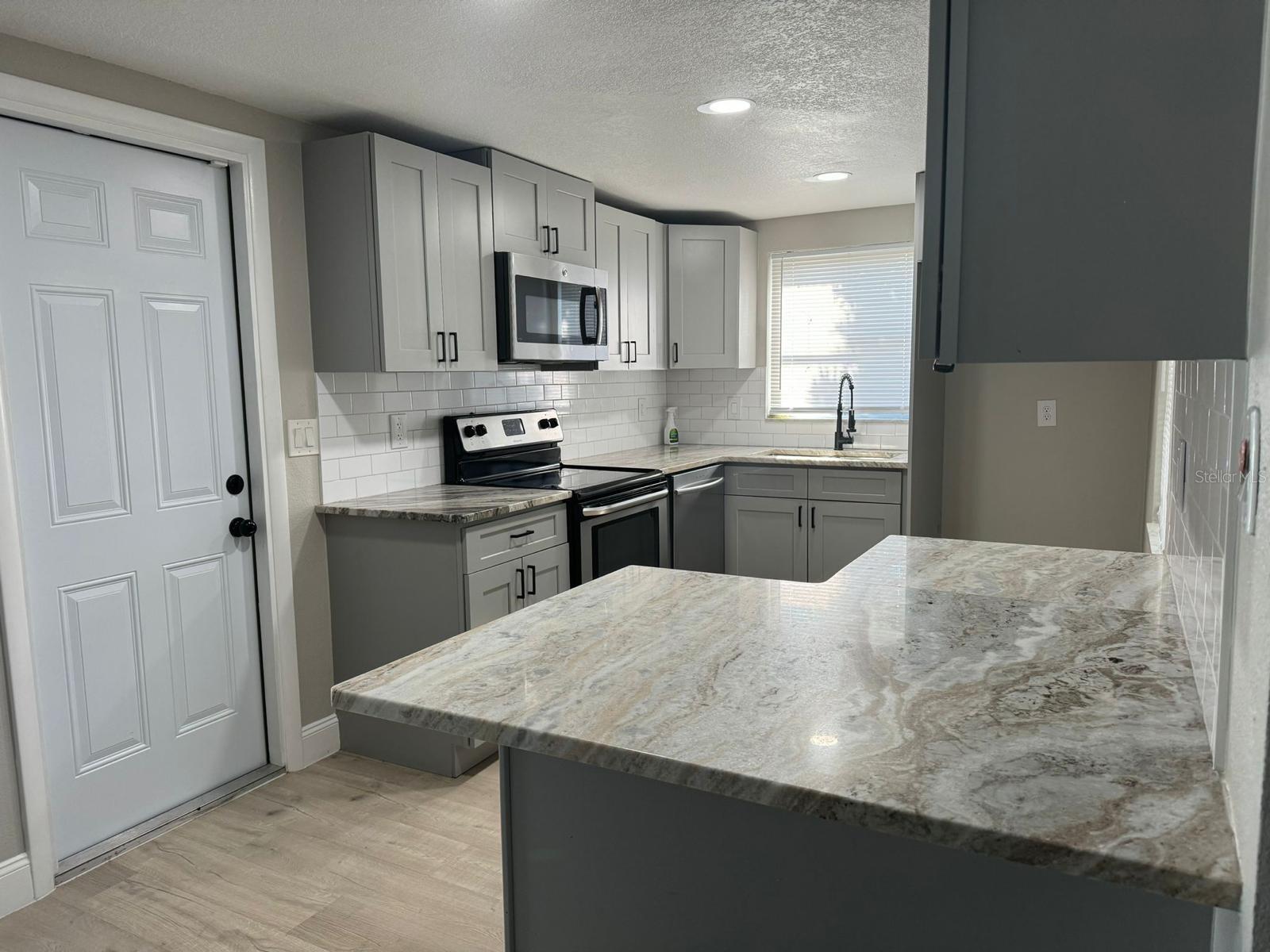 7605 EMBASSY BLVD — photo 4