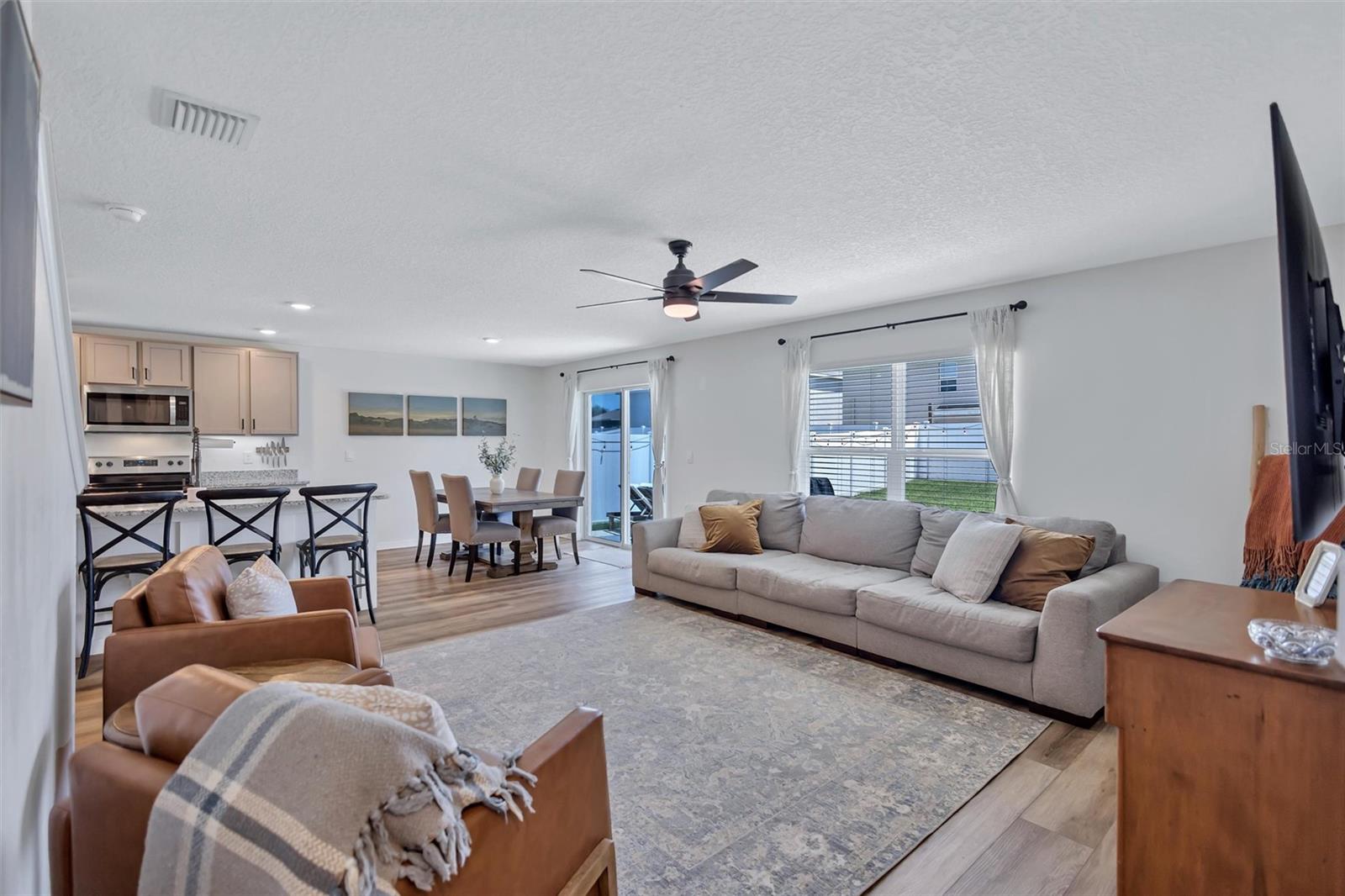 13878 WINEBERRY DR — photo 20