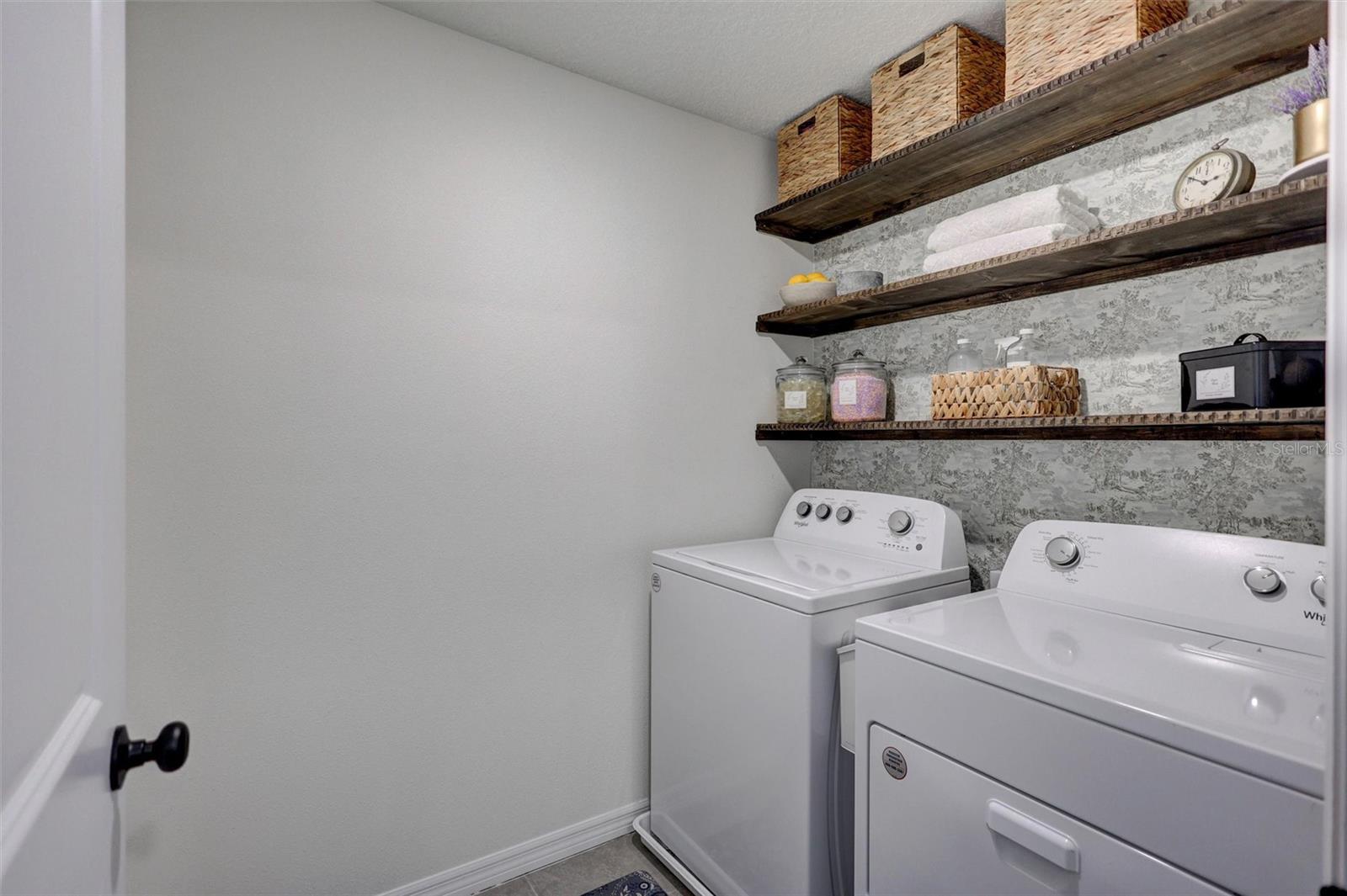 13878 WINEBERRY DR — photo 35
