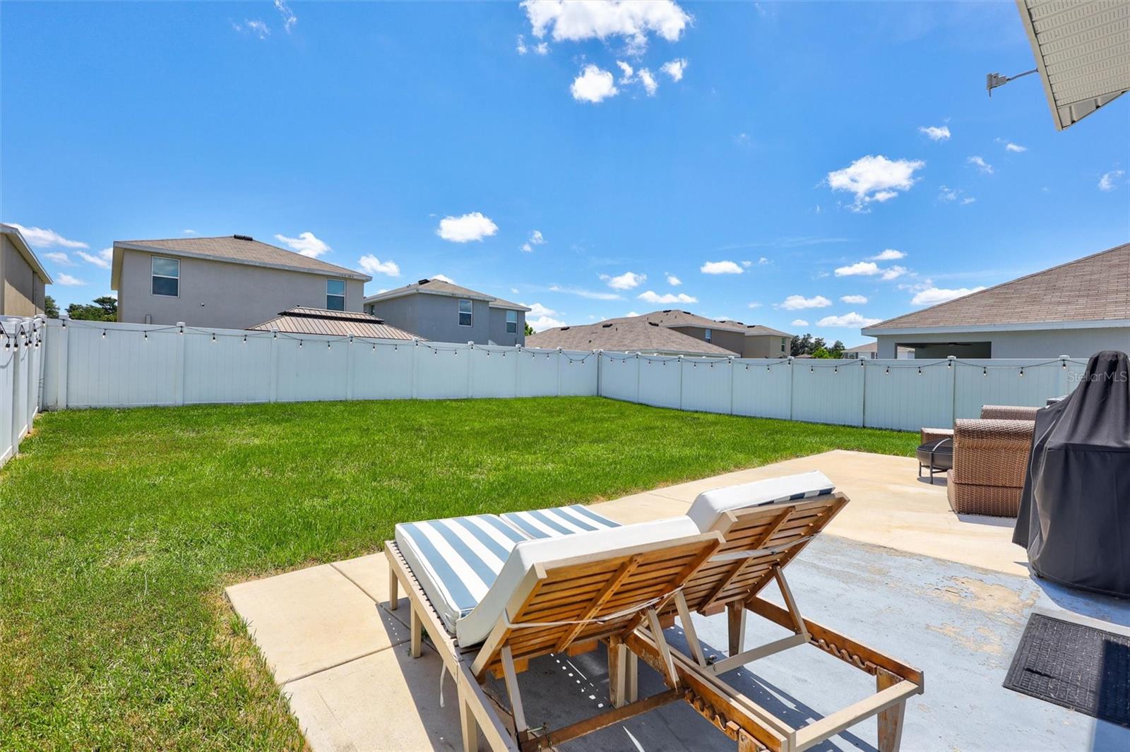 13878 WINEBERRY DR — photo 46