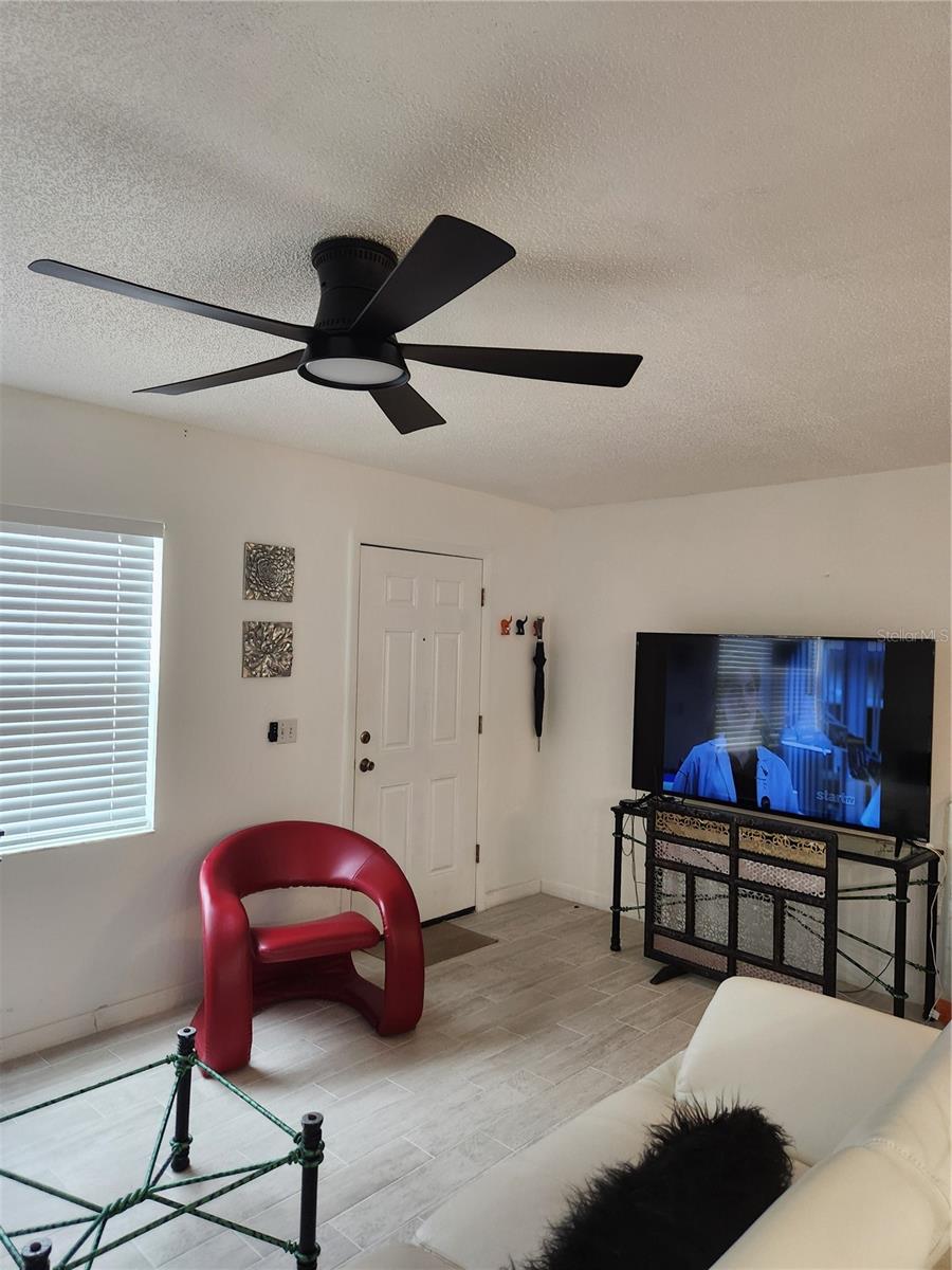 9101 W HILLSBOROUGH AVE #I209 — photo 15