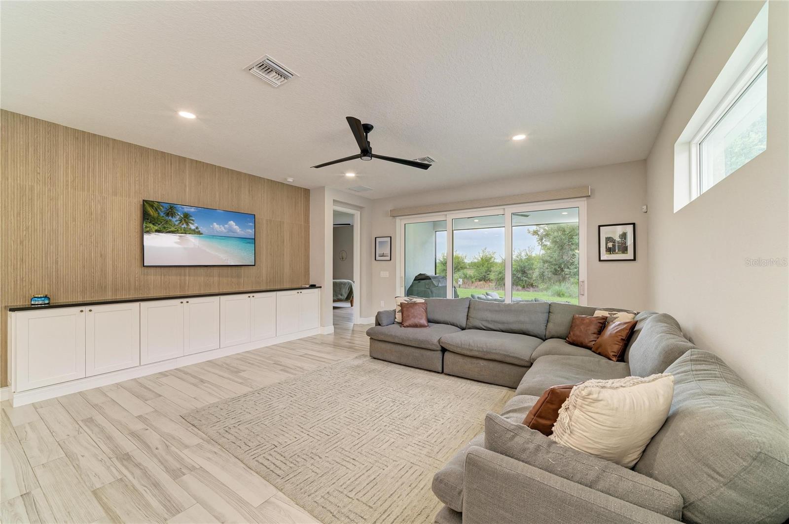 1079 WATERLINE CT — photo 22