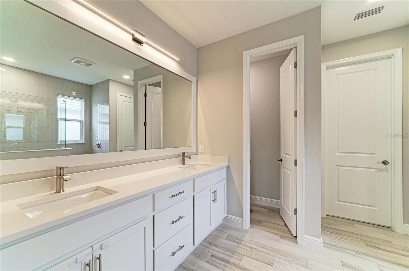 1079 WATERLINE CT — photo 29