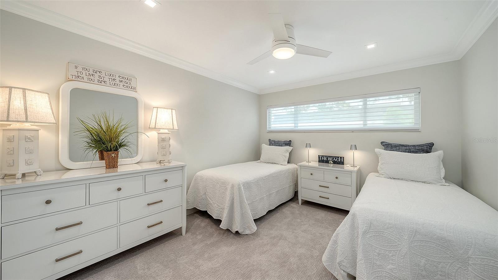 1900 BENJAMIN FRANKLIN DR #V11 — photo 26