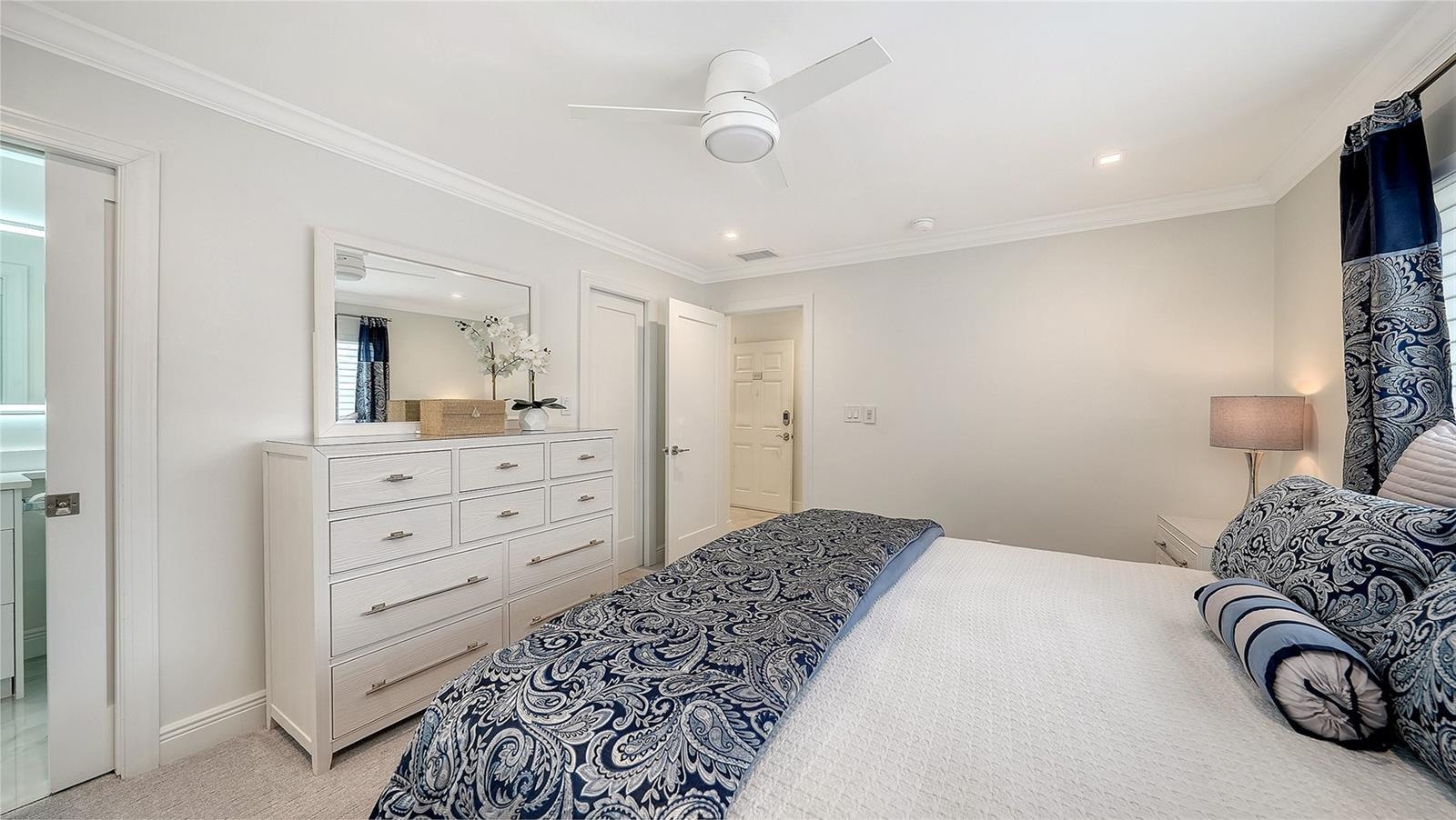 1900 BENJAMIN FRANKLIN DR #V11 — photo 24