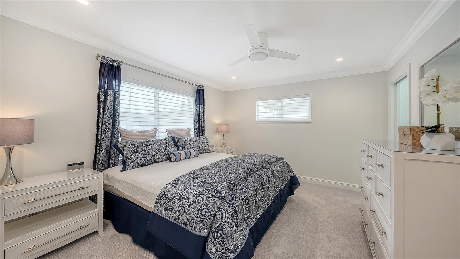 1900 BENJAMIN FRANKLIN DR #V11 — photo 23
