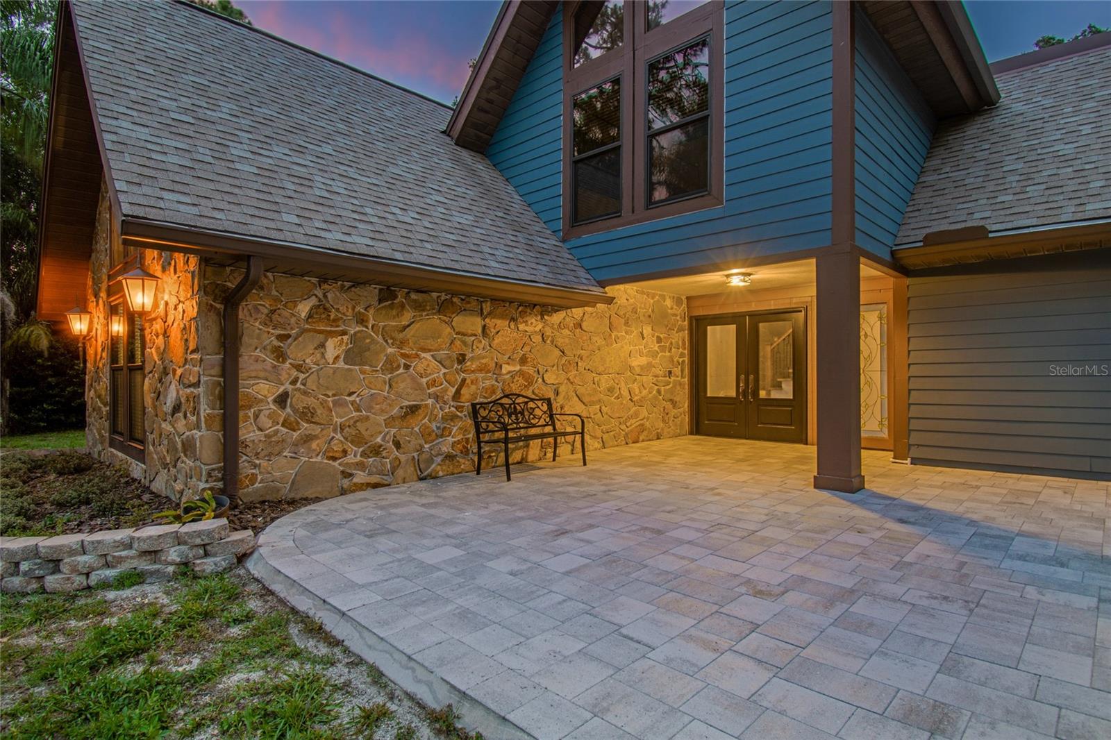 2120 MARQUIS CT — photo 4