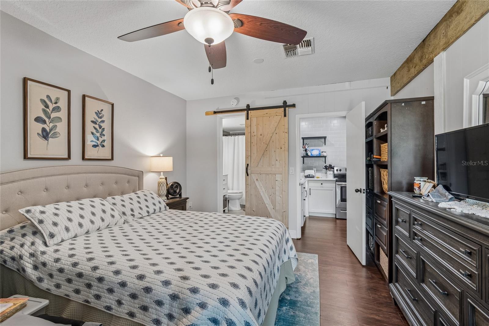 2120 MARQUIS CT — photo 43