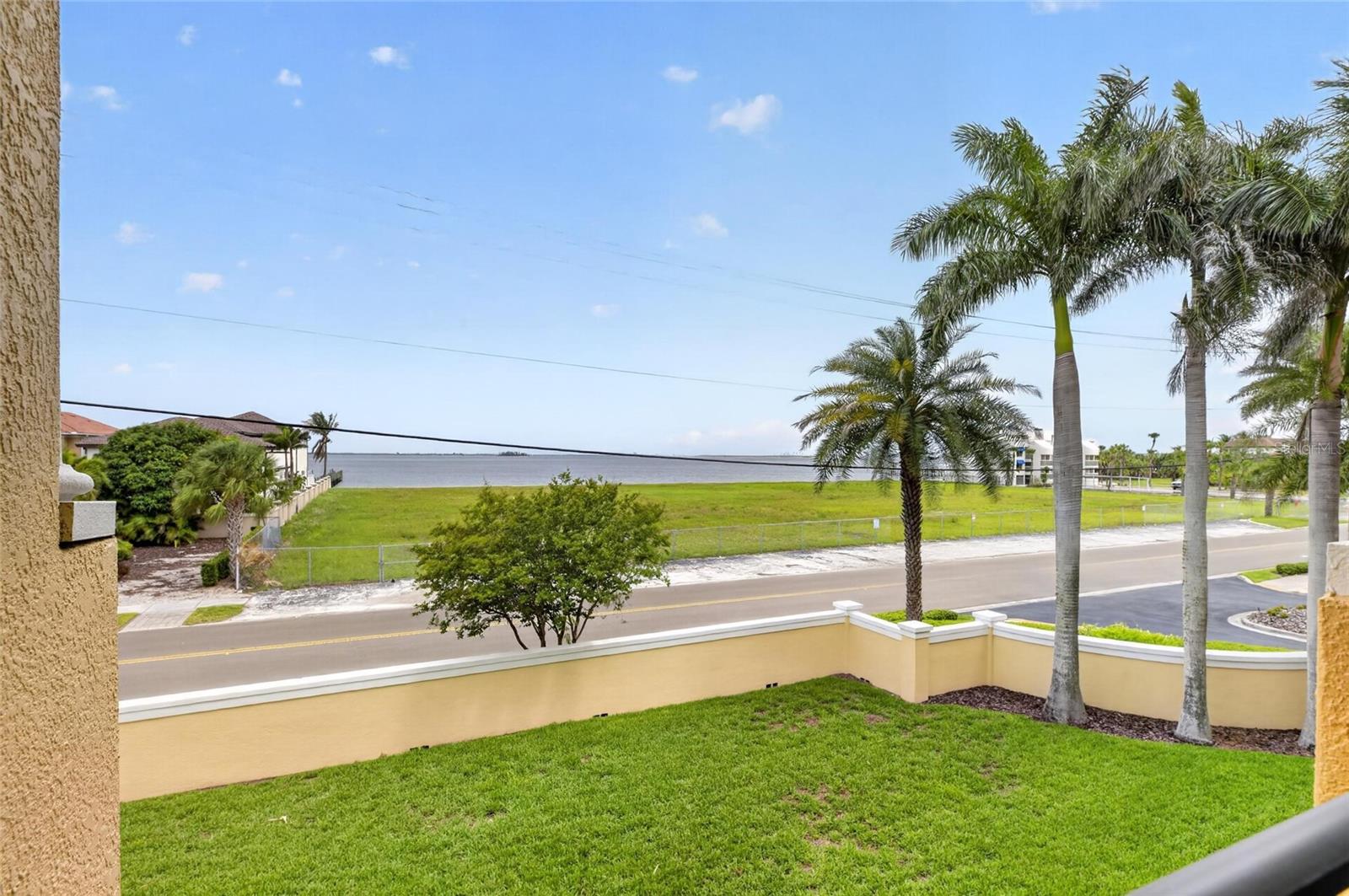 6408 MAYRA SHORES LN — photo 47
