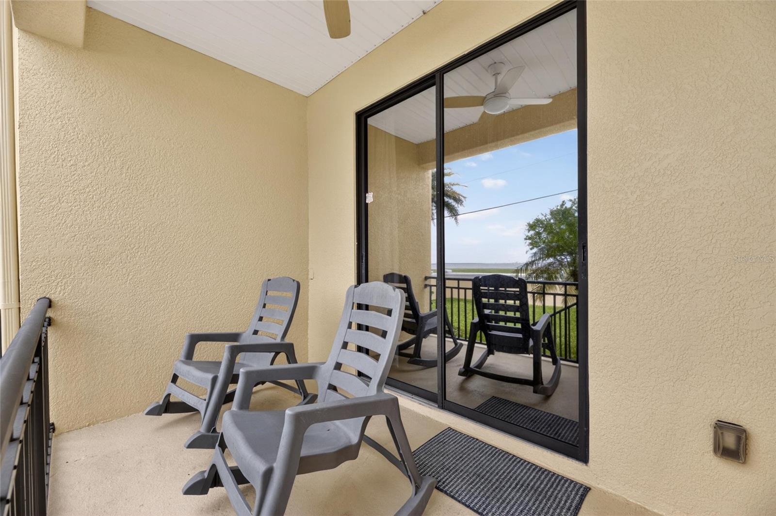 6408 MAYRA SHORES LN — photo 23