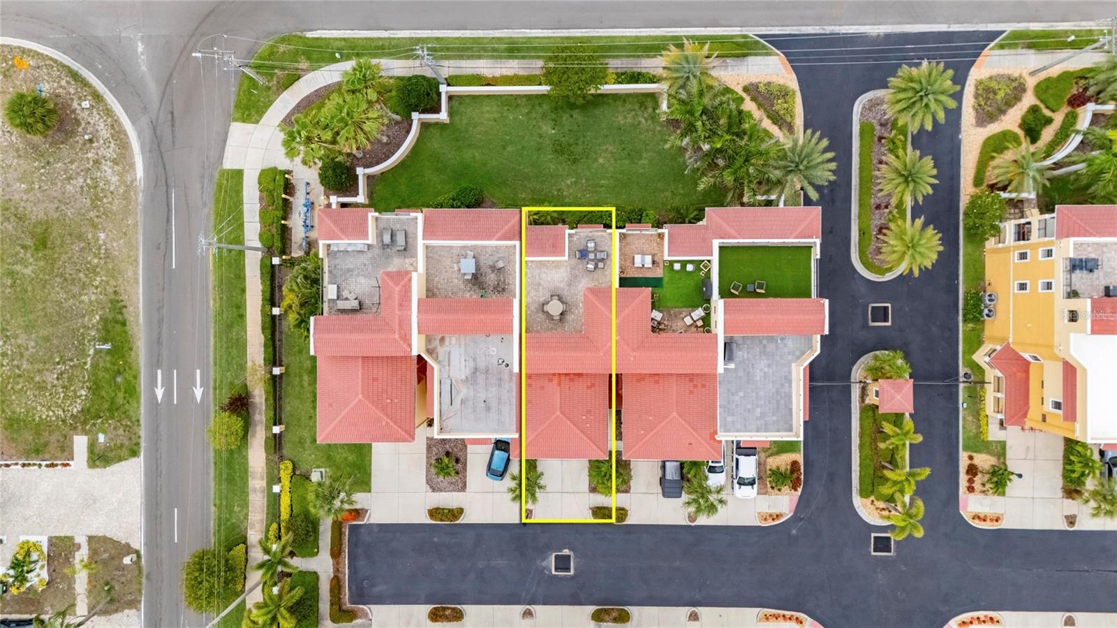 6408 MAYRA SHORES LN — photo 92
