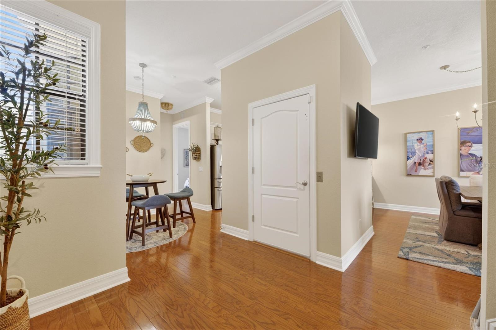 6408 MAYRA SHORES LN — photo 25