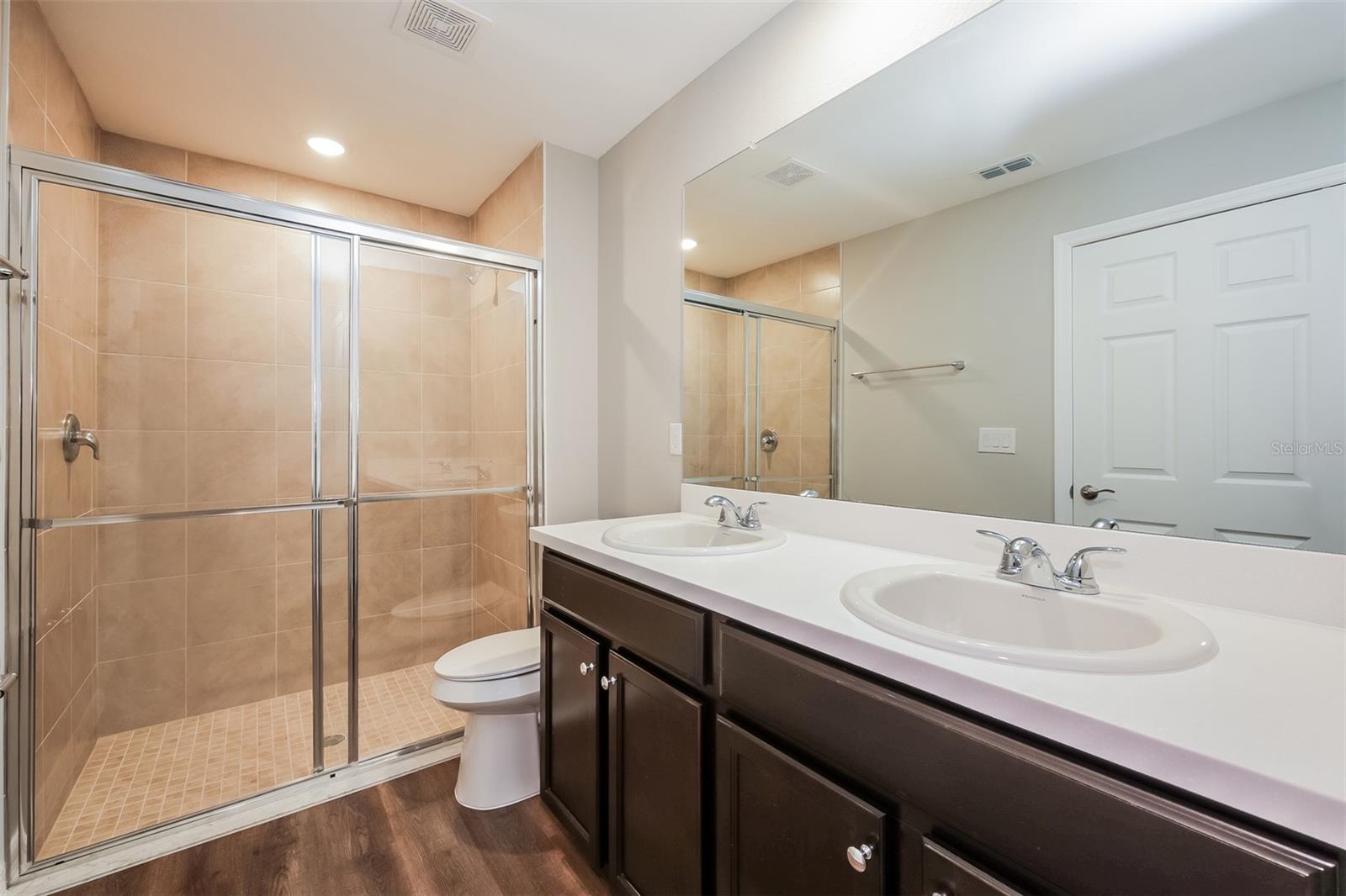 4458 WINDSONG AVE — photo 10