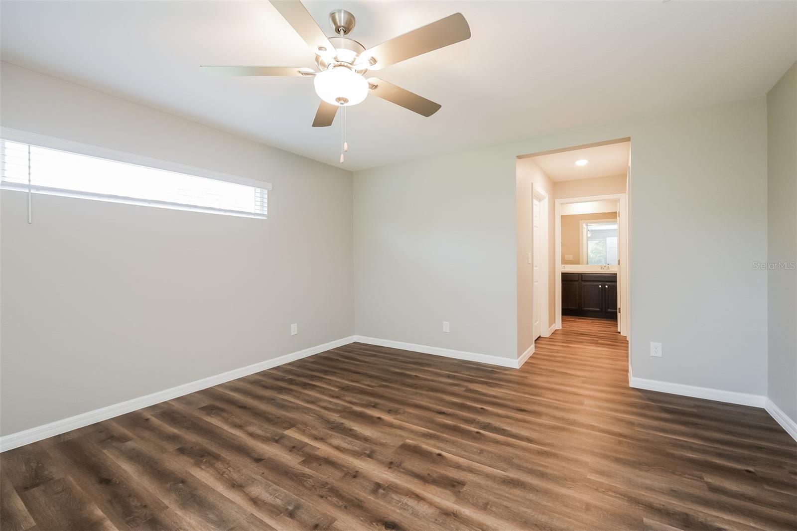 4458 WINDSONG AVE — photo 9