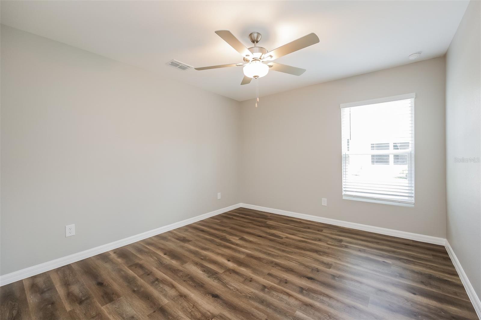 4458 WINDSONG AVE — photo 12