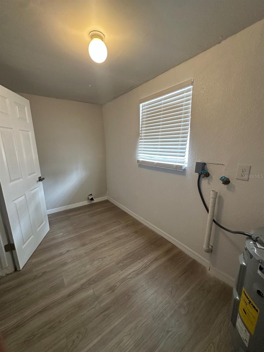 2620 E 33RD AVE — photo 14