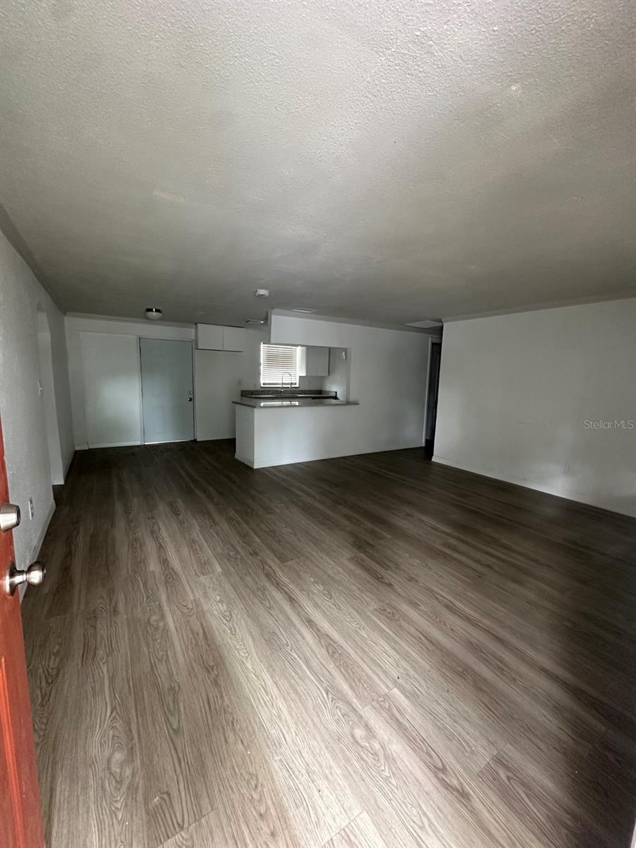 2620 E 33RD AVE — photo 3