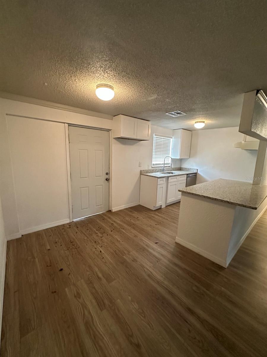 2620 E 33RD AVE — photo 5