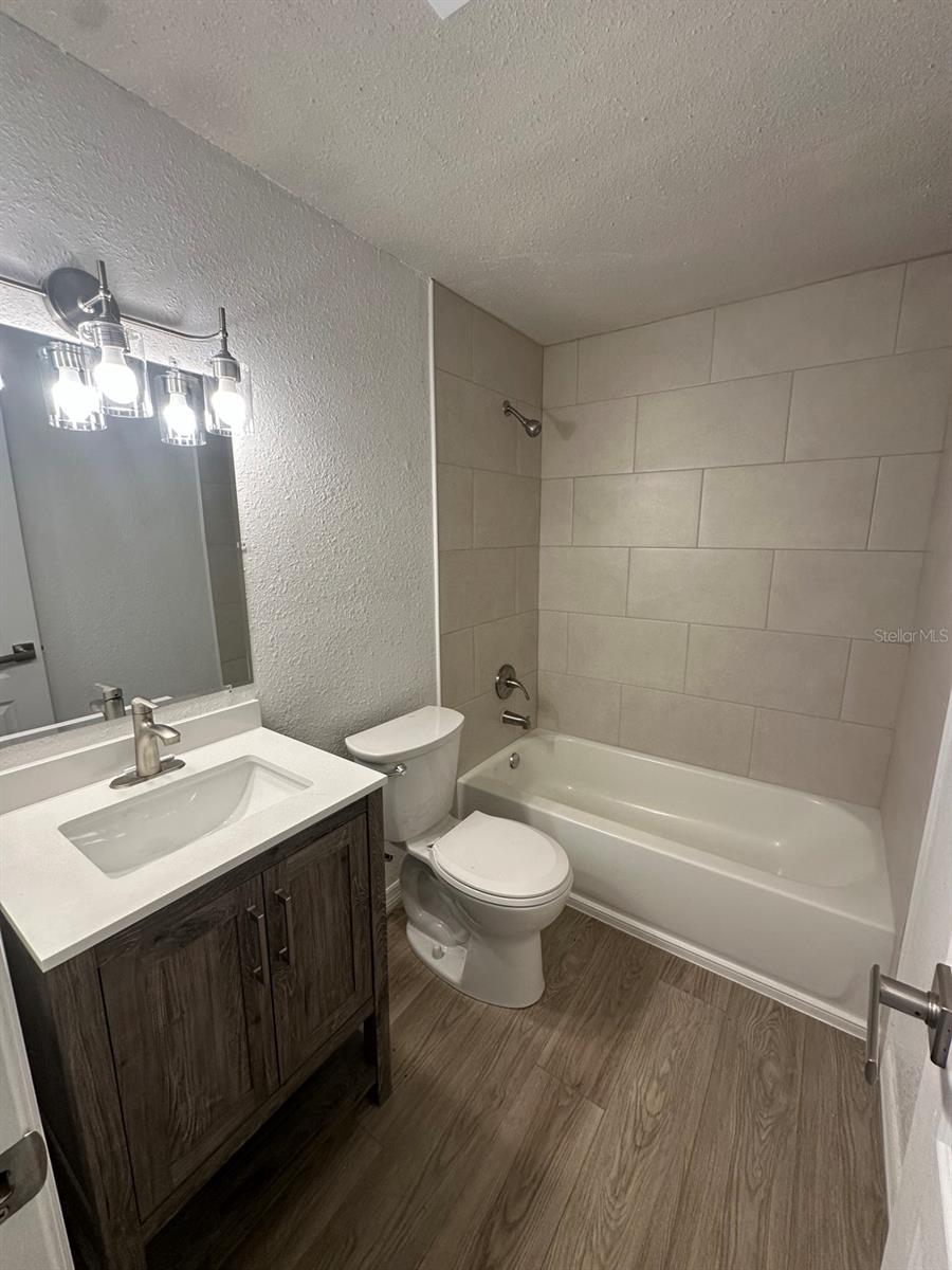 2620 E 33RD AVE — photo 12