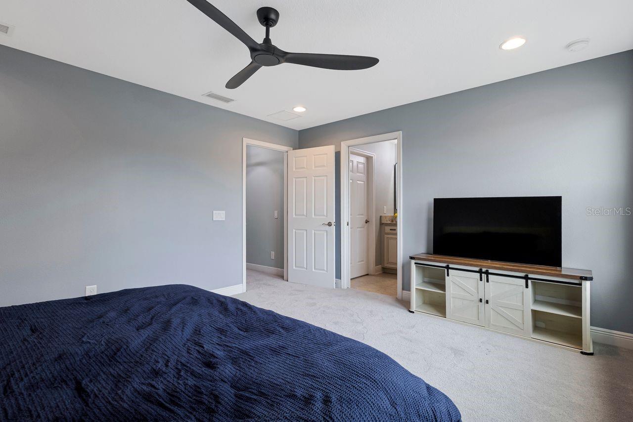 13027 BATTEN LN — photo 28