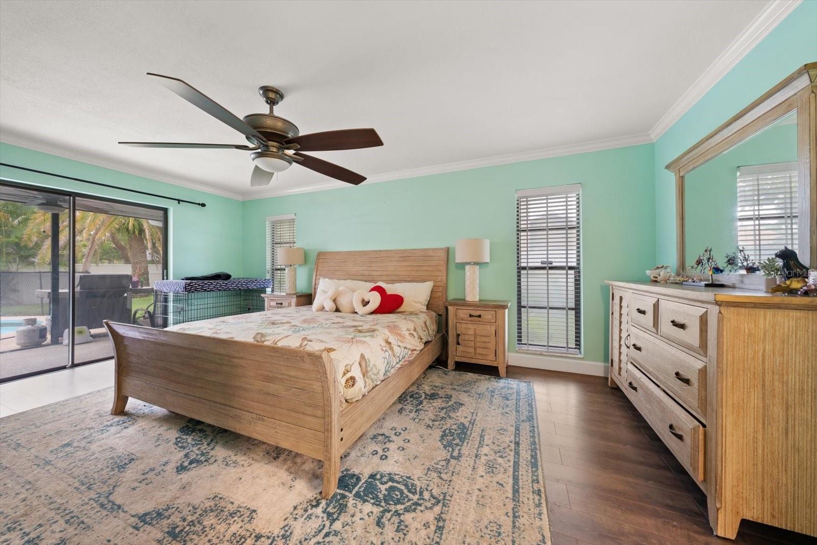 521 MERAVAN DR — photo 16