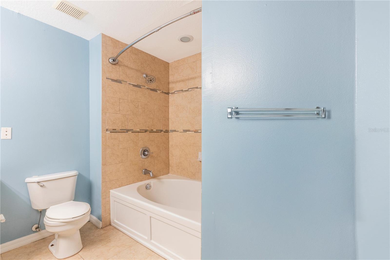 3205 BAY CLUB CIR #3205 — photo 32