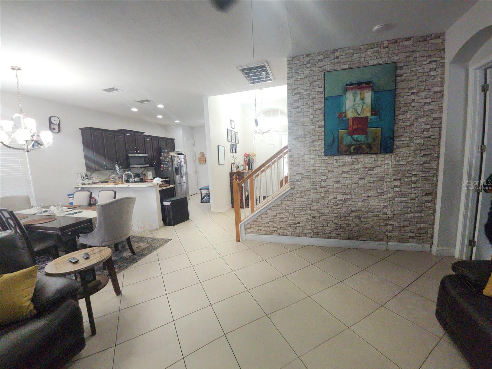 8604 TIDAL BREEZE DR — photo 28