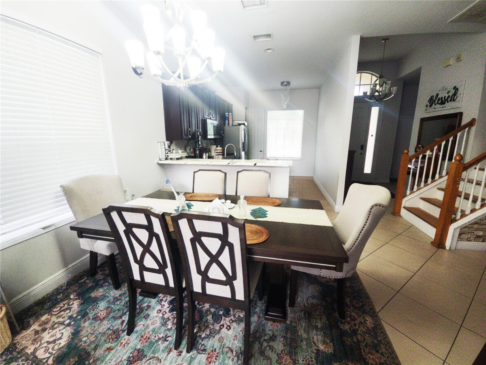 8604 TIDAL BREEZE DR — photo 9