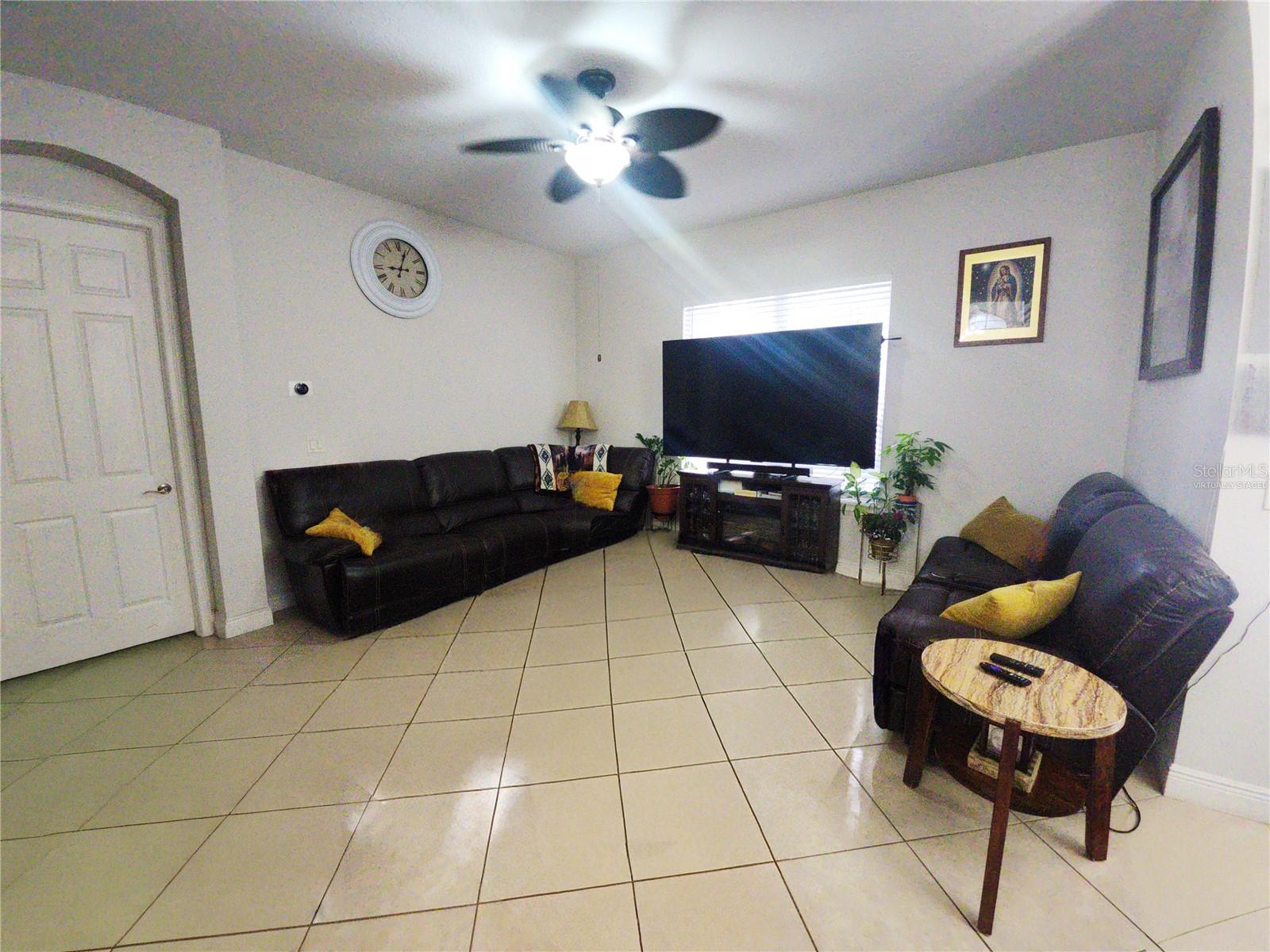 8604 TIDAL BREEZE DR — photo 27
