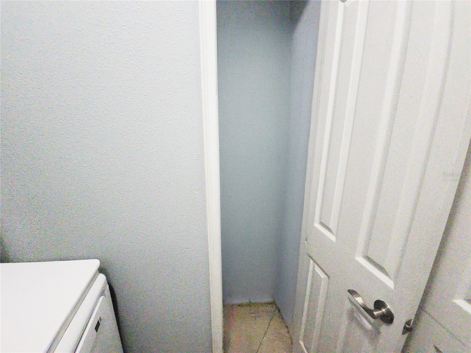 8604 TIDAL BREEZE DR — photo 15