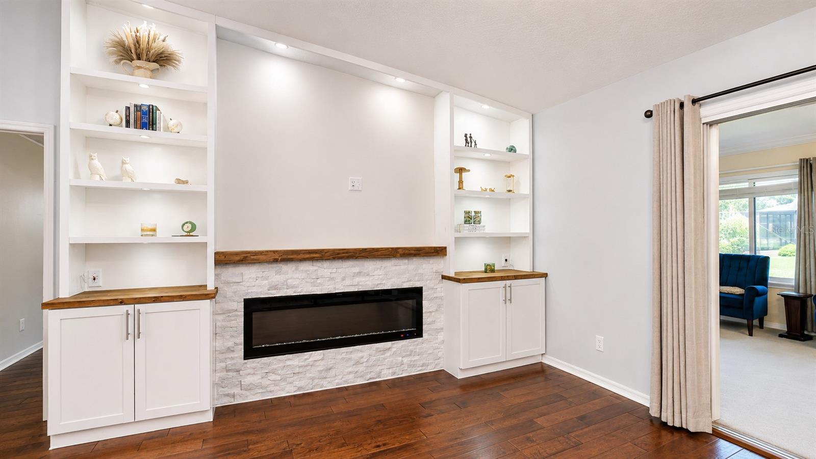 6441 SILVER OAKS DR — photo 13