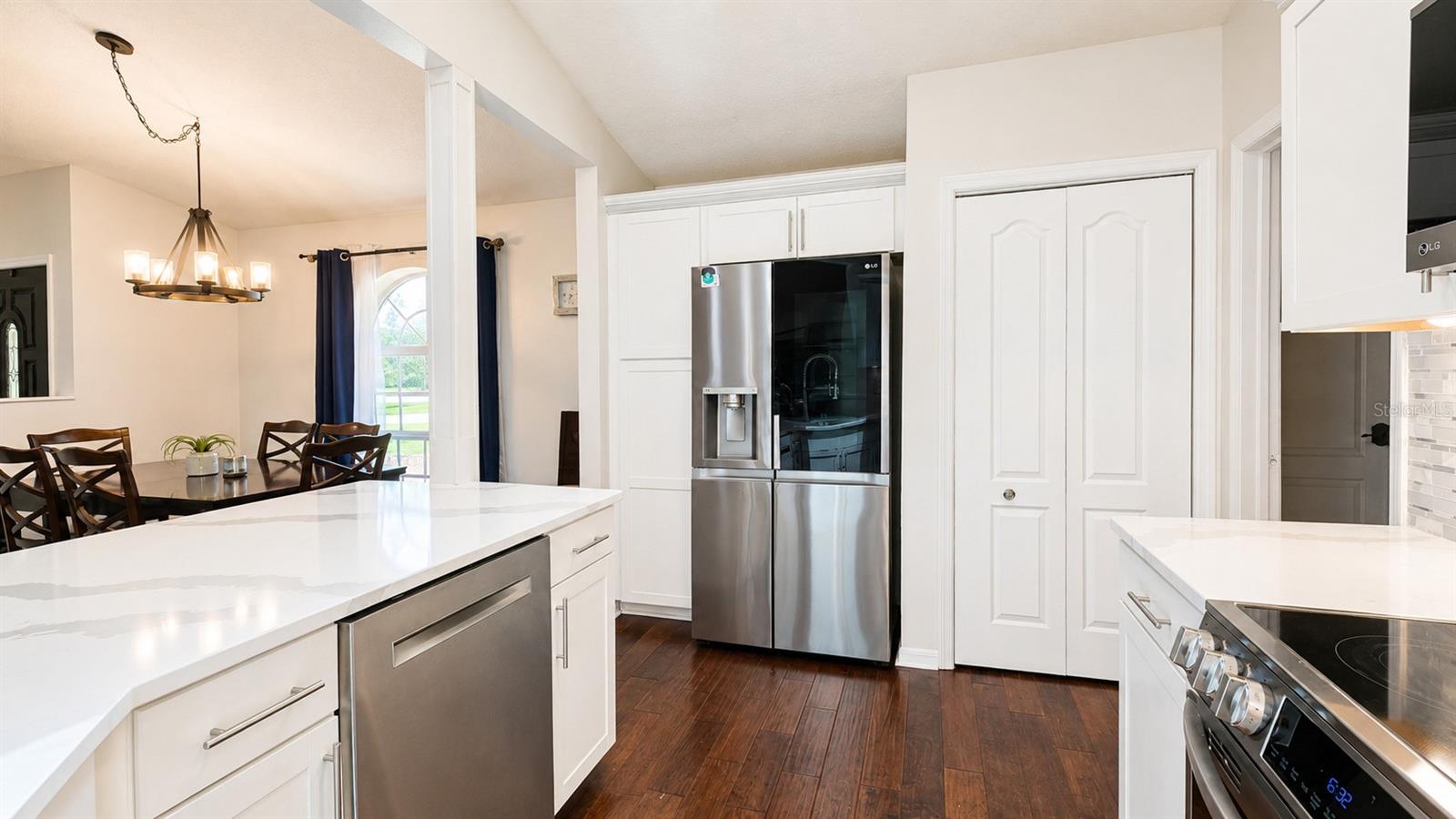 6441 SILVER OAKS DR — photo 12
