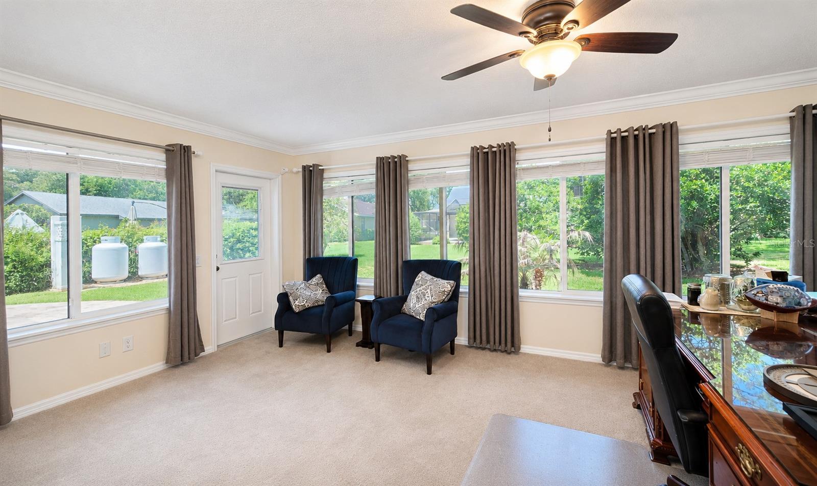 6441 SILVER OAKS DR — photo 15