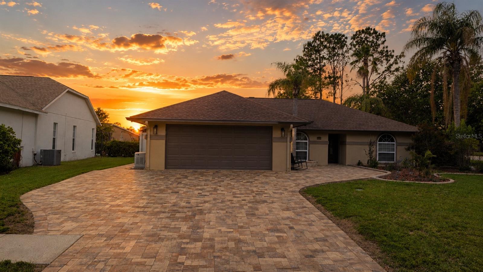 6441 SILVER OAKS DR — photo 2