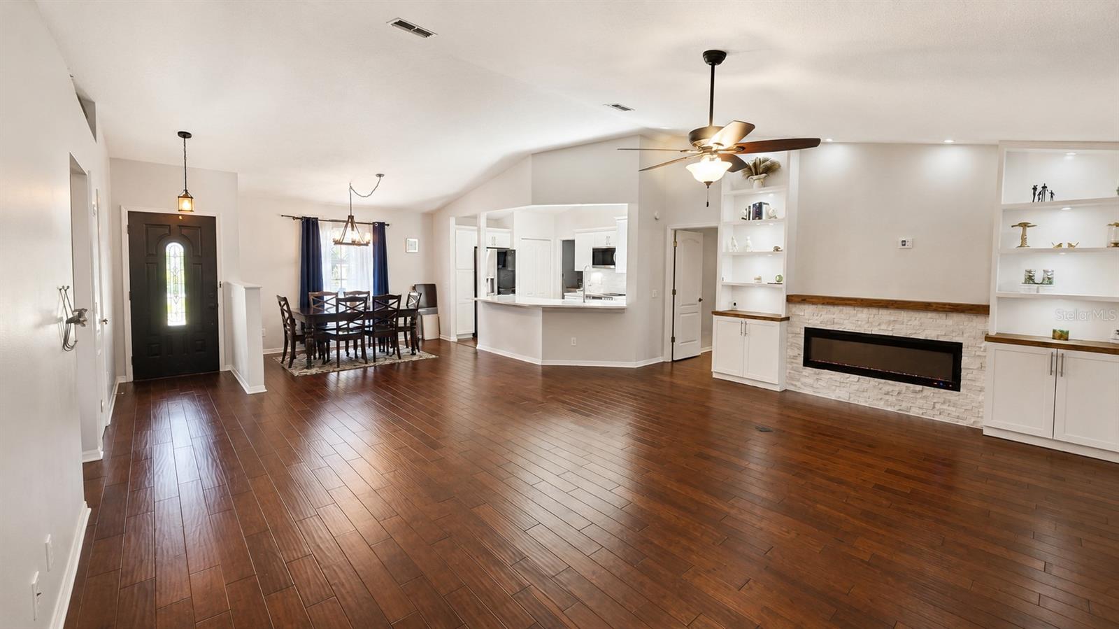 6441 SILVER OAKS DR — photo 7