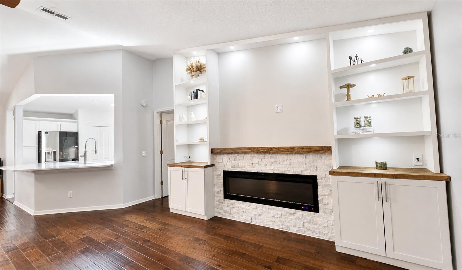 6441 SILVER OAKS DR — photo 6