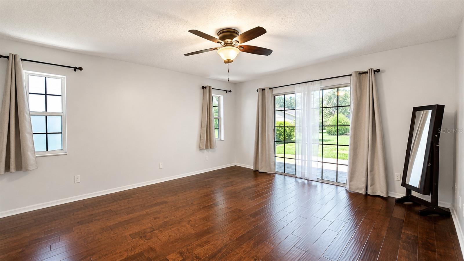 6441 SILVER OAKS DR — photo 16