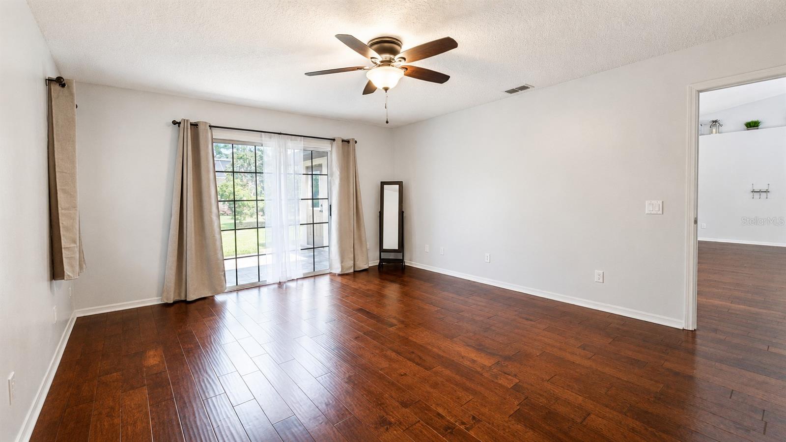 6441 SILVER OAKS DR — photo 17