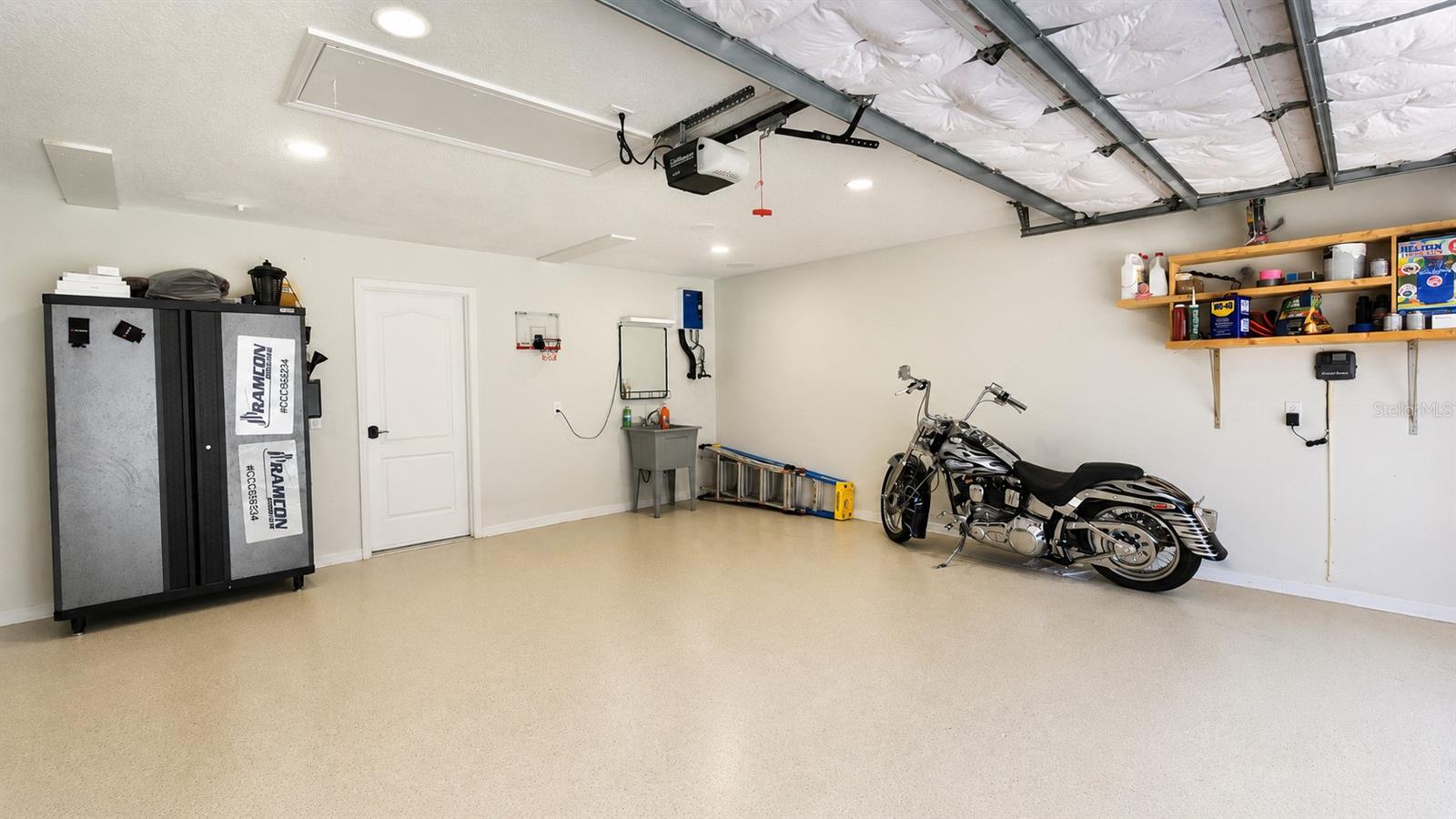 6441 SILVER OAKS DR — photo 26