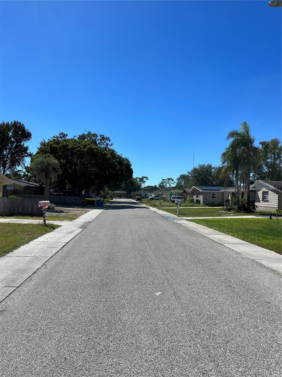 3314 COLUMBUS DR — photo 35