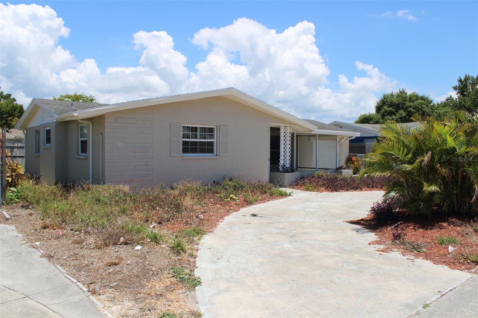 3314 COLUMBUS DR — photo 2